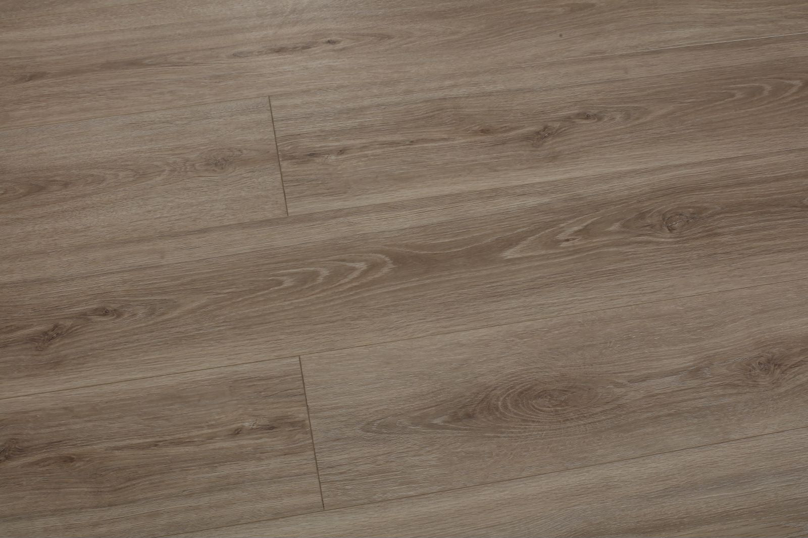 12mm 1.79sqm Light Brown Oak Waterproof Laminiate Flooring - 2 series 1.5m with IXPE underlay -213